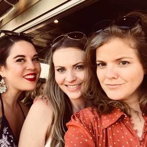 Meet your Posher, Leslie